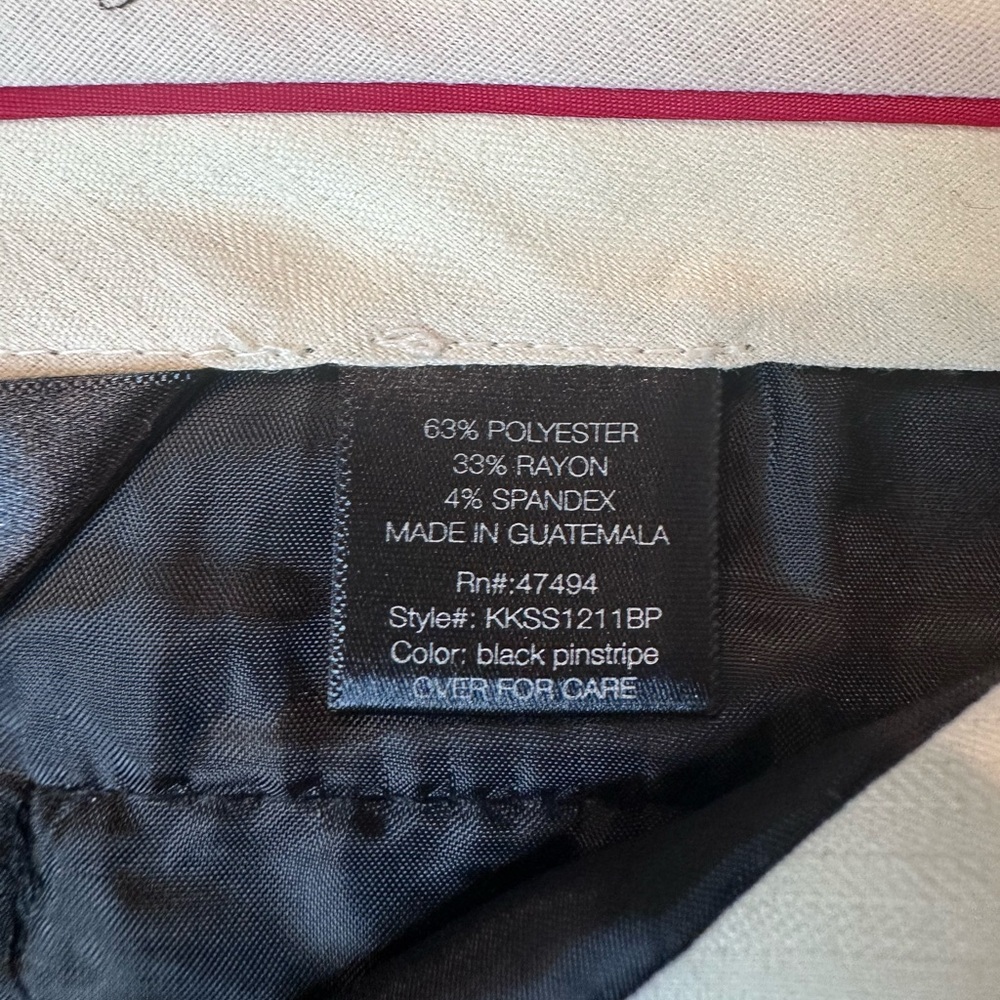 NWT Norma Kamali KAMALIKULTURE Classic Black Pinstripe Trouser Pants Size 4 - Picture 10 of 11